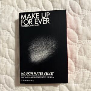 Makeup Forever HD Skin Matte Velvet Foundation - 1Y18 Warm Cashew New in Box.